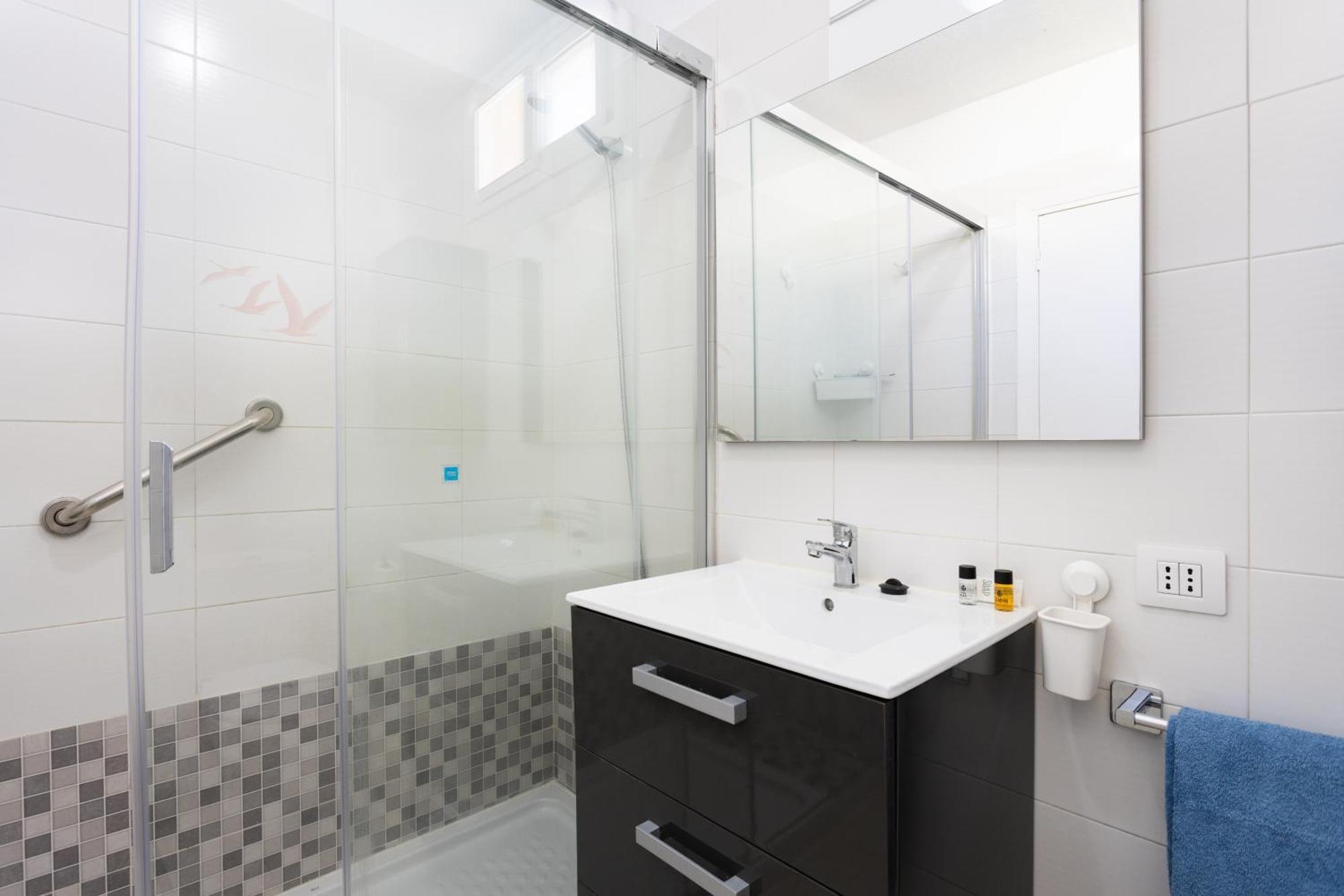 Frontline Playa Las Vistas With Pool, Parking, Sea Los Cristianos  Bagian luar foto